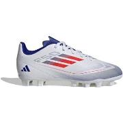 Chaussures de foot enfant adidas -