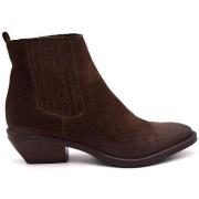 Boots Niche 2047