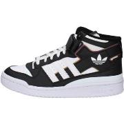 Baskets adidas HQ6845