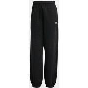 Pantalon adidas IA6437