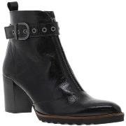 Boots Dorking 97355