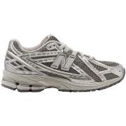 Baskets basses New Balance 1906 M1906REH