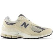 Baskets basses New Balance 2002 M2002RFA