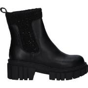 Bottines Chika 10 TOBLERA 01