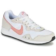 Baskets basses Nike NIKE VENTURE RUNNER