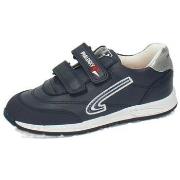 Baskets basses enfant Joma -