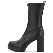 Boots Cult -