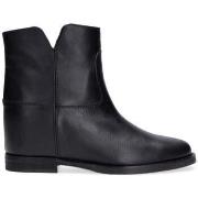 Boots Via Roma 15 -