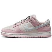 Baskets Nike Dunk Low LX Pink Foam