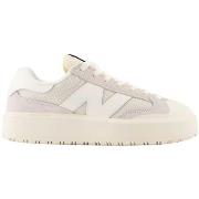 Baskets New Balance 302