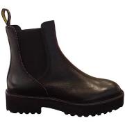 Boots Doucal's -