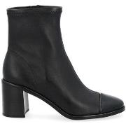 Boots Tory Burch Bottines à talon en cuir noir