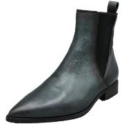 Boots Mjus -