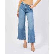 Jeans Guess Jean femme 5 poches avec bas large