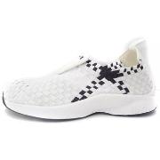 Baskets basses Nike AIR WOVEN