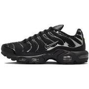 Baskets basses Nike AIR MAX PLUS