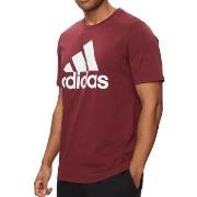 T-shirt adidas IS1301