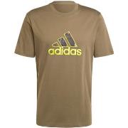 T-shirt adidas -