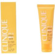 Protections solaires Clinique Sun Anti-wrinkle Face Cream Spf30