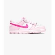 Baskets Nike Dunk low Triple Pink