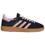 Baskets adidas IE5897