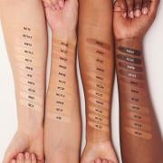 MAC Studio Fix 36HR Smooth Angles Concealer (Various Shades) - NC15