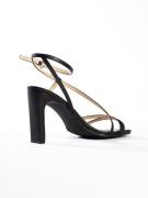 Sandalen met riem 'Cai'