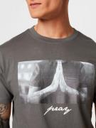 T-Shirt 'Pray'