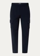 Lyle & Scott Slim fit cargobroek met logo