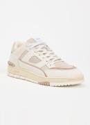 Axel Arigato Area Lo sneaker van suède met leren details