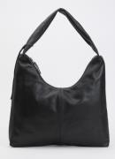 Nona XL crossbodytas van leer met lakfinish