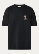 New Amsterdam Surf Association Oyster T-shirt met logo- en backprint