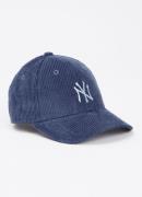 New Era Pet van corduroy met logoborduring