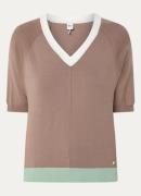 BRAX Lesley fijngebreide top met V-hals