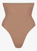SKIMS Seamless Sculpt high waisted corrigerende string