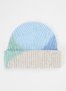 Barts Alatna ribgebreide muts met colour blocking