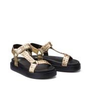 Sandalen in metallic leer met sleehak en studs