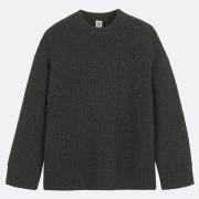 Ronde hals trui in grof, zacht tricot