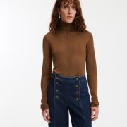 Trui in fijn tricot met rolkraag