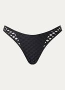 Sarda Holt tanga bikinislip met opengewerkt dessin