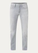Denham Razor slim fit jeans met gekleurde wassing en steekzakken