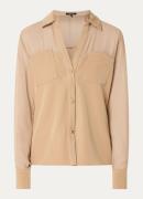 NIKKIE Larisa blouse met borstzakken