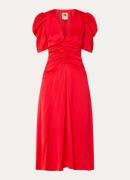 Farm Rio Midi jurk van satijn met plooidetail en pofmouw