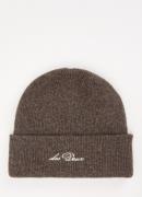 Les Deux Wayne ribgebreide muts van wol