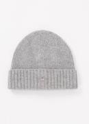 Gant Ribgebreide muts in wolblend met logo