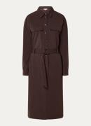 Expresso Midi jurk van travelstof met steekzakken en strikceintuur