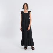 Robe longue encolure carré avec volants