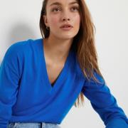 Pull col V, en maille fluide