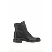 Bottines en cuir, lacets cachés