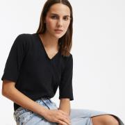 T-shirt boutonné col V, manches courtes
